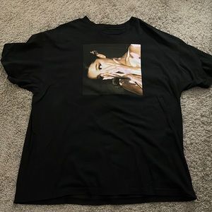 ariana grande hot topic shirt